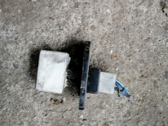 bontott MITSUBISHI L 300 Előtét Ellenállás Fűtőmotor