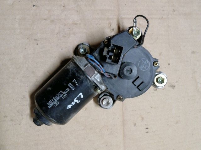 bontott MITSUBISHI L 300 Első Ablaktörlő Motor