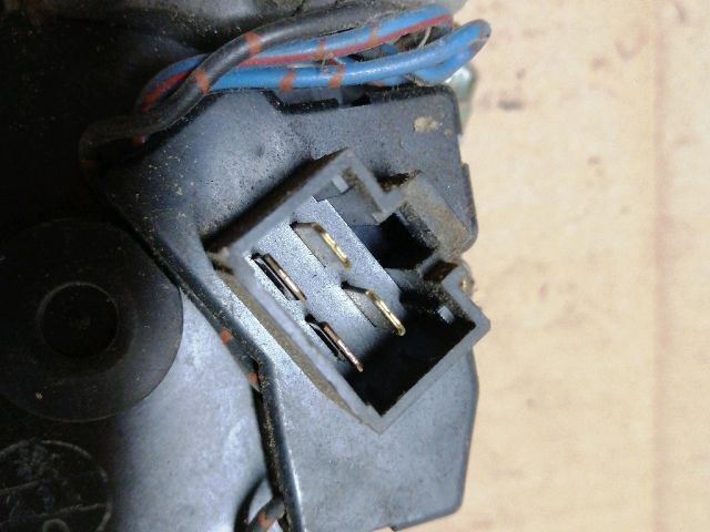 bontott MITSUBISHI L 300 Első Ablaktörlő Motor