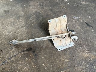 bontott MITSUBISHI L 300 Első Ablaktörlő Szerkezet Motorral