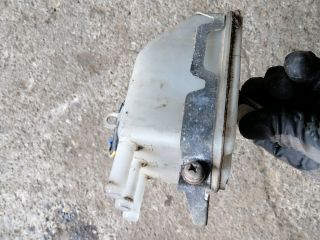 bontott MITSUBISHI L 300 Fékfolyadék Tartály