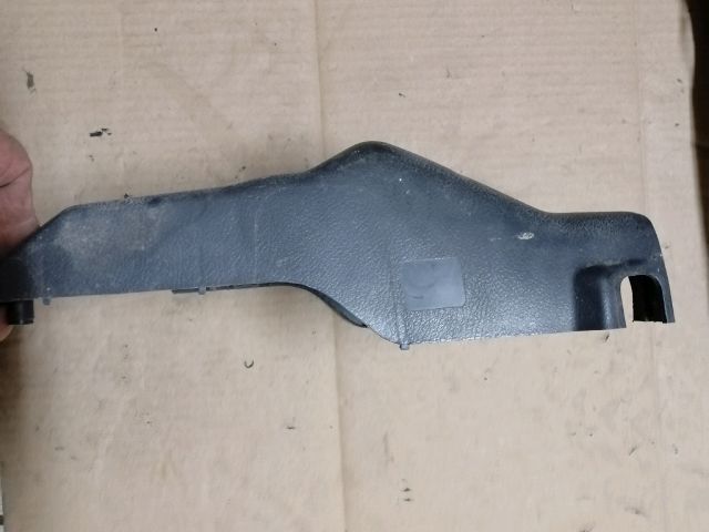 bontott MITSUBISHI L 300 Felső Kormányoszlop Burkolat