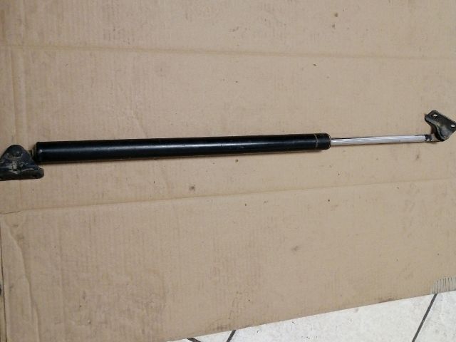 bontott MITSUBISHI L 300 Gázrugós Kitámasztó Teleszkóp Csomagtérajtó Jobb