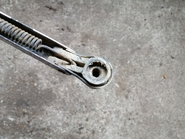 bontott MITSUBISHI L 300 Hátsó Ablaktörlő Kar