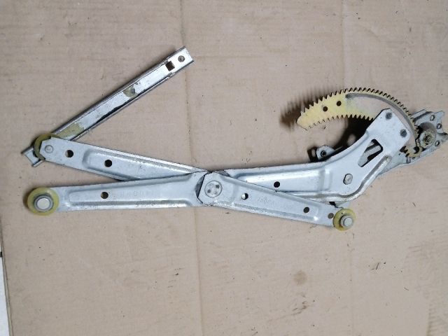 bontott MITSUBISHI L 300 Jobb első Ablakemelő Szerkezet (Mechanikus)