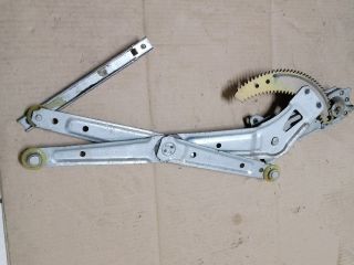 bontott MITSUBISHI L 300 Jobb első Ablakemelő Szerkezet (Mechanikus)