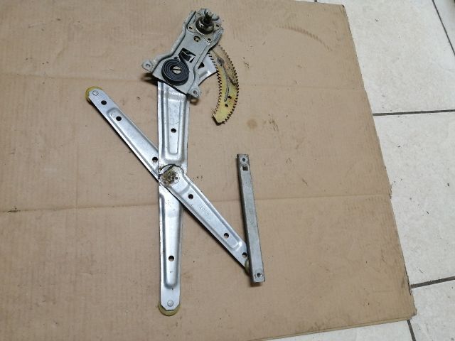 bontott MITSUBISHI L 300 Jobb első Ablakemelő Szerkezet (Mechanikus)