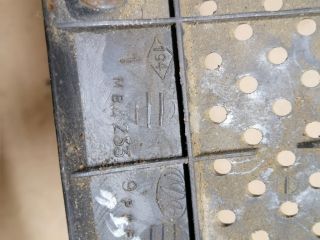 bontott MITSUBISHI L 300 Jobb első Hangszóró Burkolat