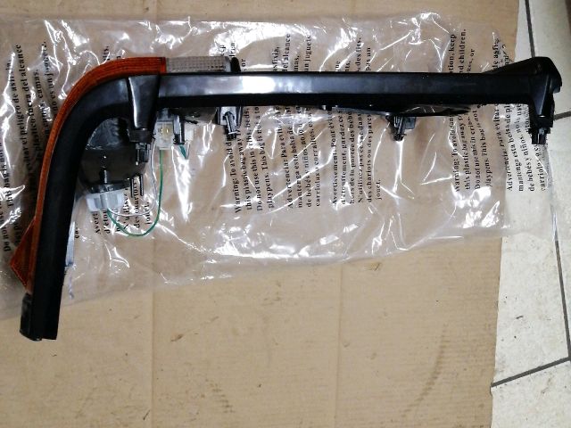 bontott MITSUBISHI L 300 Jobb első Irányjelző