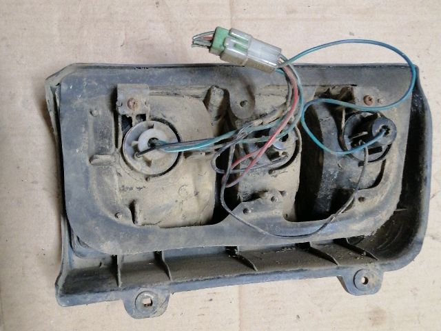 bontott MITSUBISHI L 300 Jobb Hátsó Lámpa