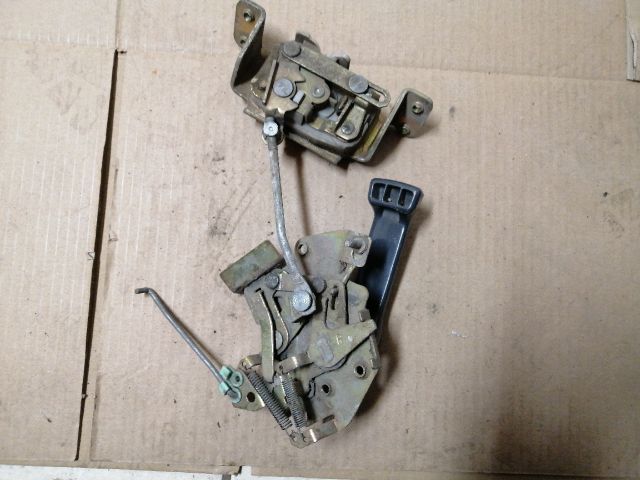 bontott MITSUBISHI L 300 Jobb hátsó Tolóajtó Ajtónyitó Szerkezet