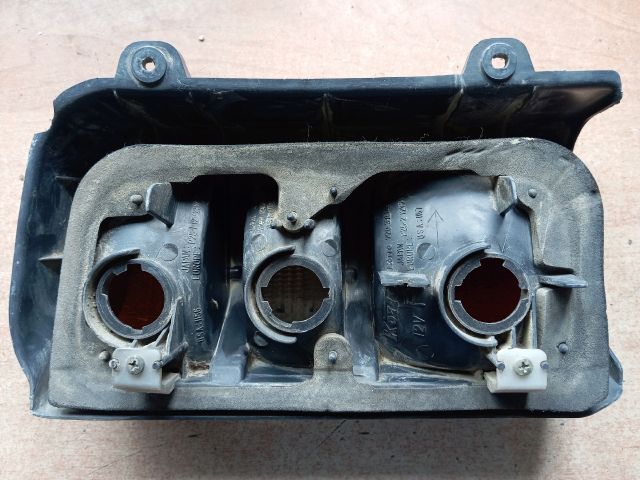 bontott MITSUBISHI L 300 Jobb Külső Hátsó Lámpa