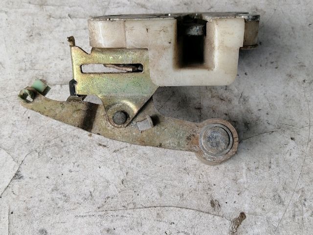 bontott MITSUBISHI L 300 Jobb Tolóajtó Zárszerkezet