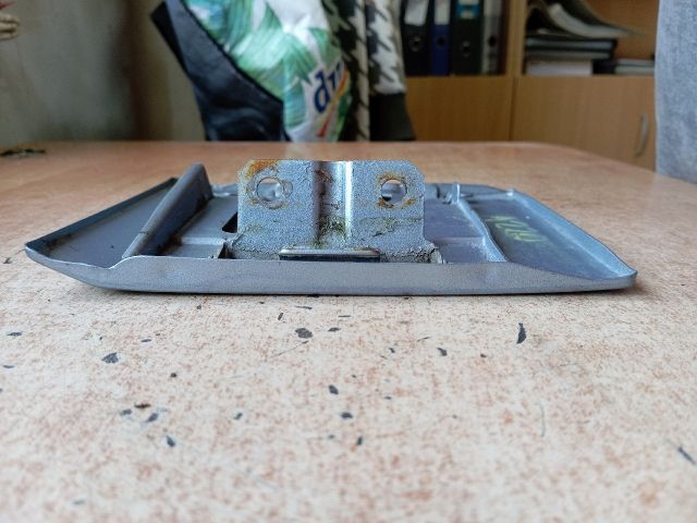 bontott MITSUBISHI L 300 Tankajtó