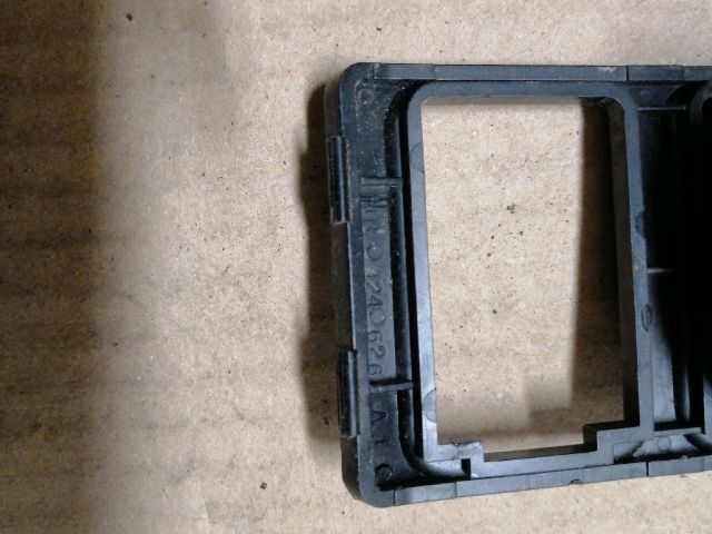 bontott MITSUBISHI L 300 Vészvillogó Kapcsoló