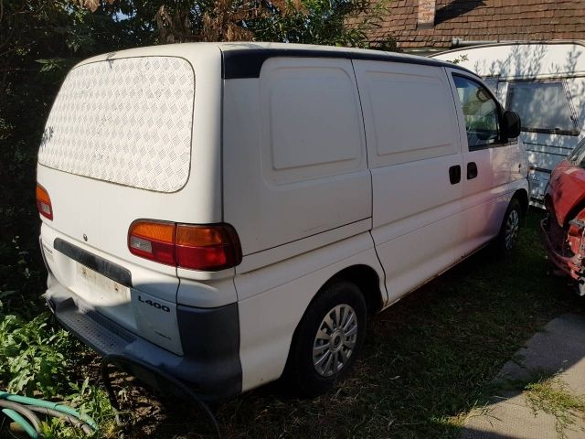 bontott MITSUBISHI L 400 Jobb első Féknyereg Munkahengerrel