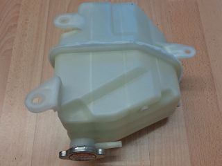 bontott MITSUBISHI L 400 Kiegyenlítő Tartály