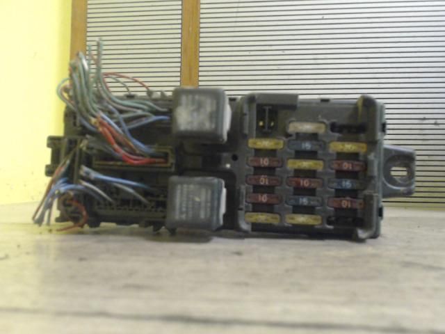 bontott MITSUBISHI L 400 Biztosítéktábla Motortér