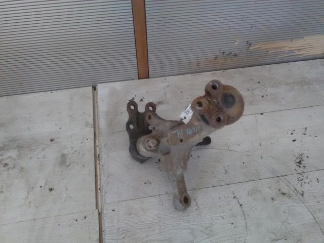 bontott MITSUBISHI L 400 Bal első Csonkállvány Kerékaggyal