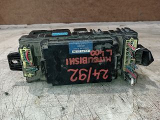bontott MITSUBISHI L 400 Biztosítéktábla Motortér