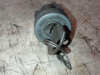 bontott MITSUBISHI L 400 Gyújtáskapcsoló Házzal