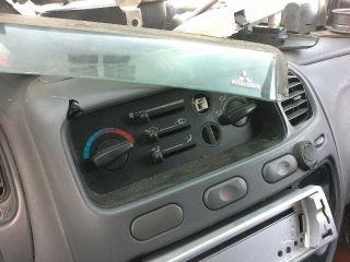 bontott MITSUBISHI L 400 Bal első Ablakemelő Szerkezet (Elektromos)