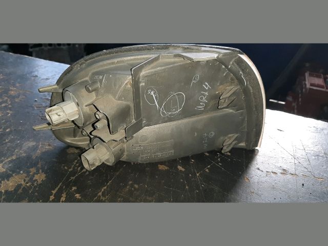 bontott MITSUBISHI L 400 Bal első Irányjelző