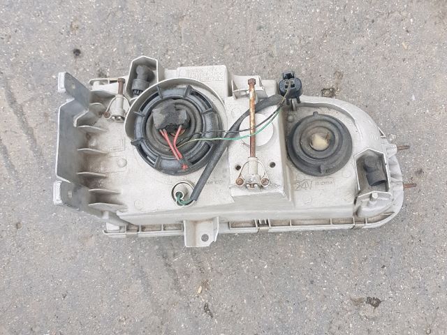 bontott MITSUBISHI L 400 Bal Fényszóró