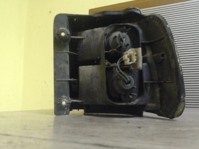 bontott MITSUBISHI L 400 Bal Hátsó Lámpa