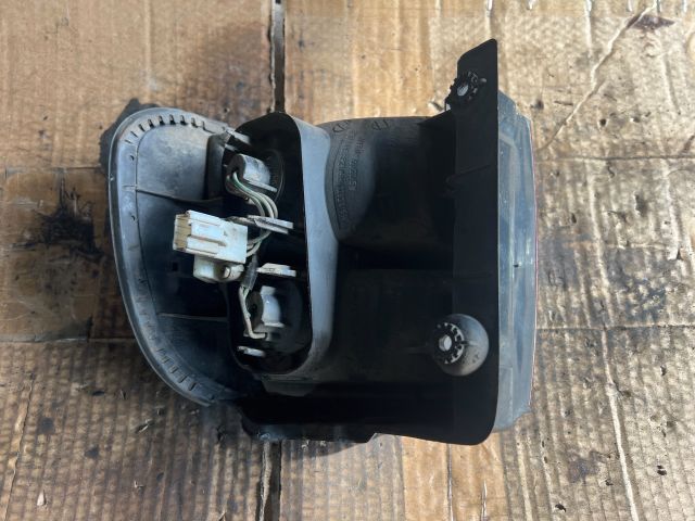 bontott MITSUBISHI L 400 Bal Hátsó Lámpa