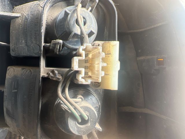 bontott MITSUBISHI L 400 Bal Hátsó Lámpa