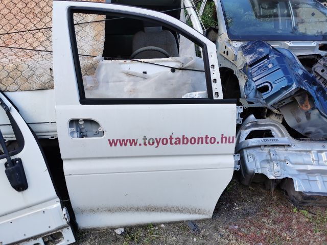 bontott MITSUBISHI L 400 Jobb első Ajtó (Üres lemez)