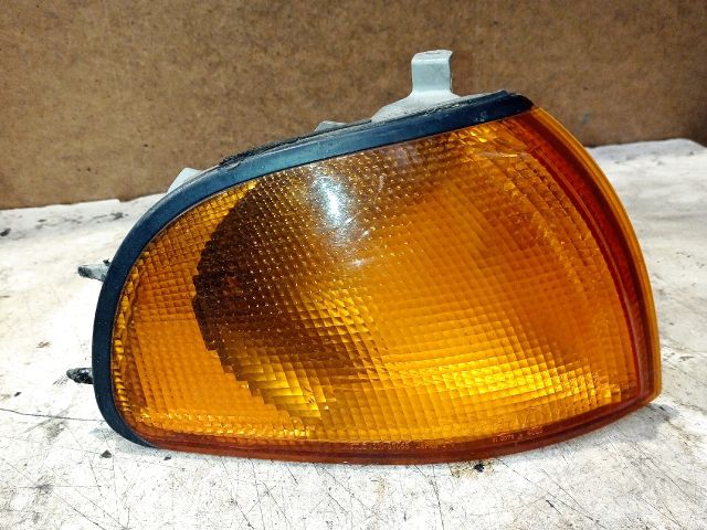 bontott MITSUBISHI L 400 Jobb első Irányjelző