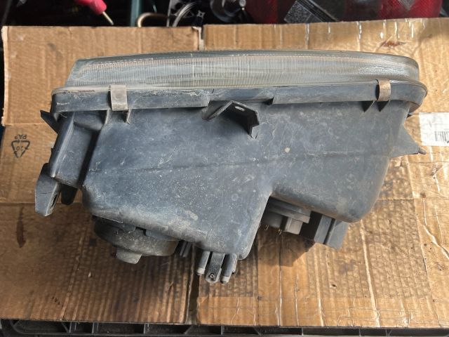 bontott MITSUBISHI L 400 Jobb Fényszóró