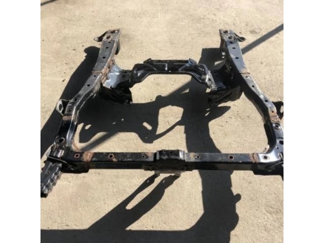 bontott MITSUBISHI L200 Első Bölcső