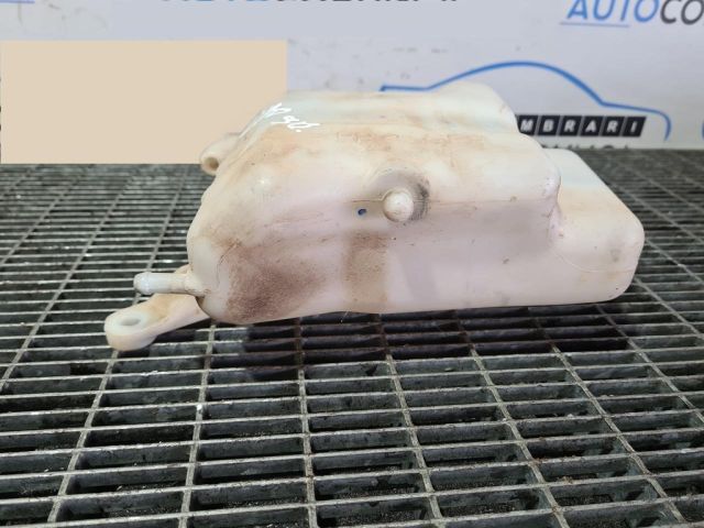 bontott MITSUBISHI L200 Kiegyenlítő Tartály