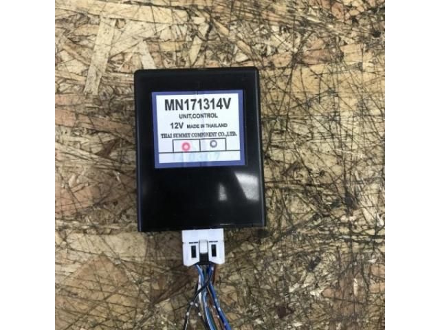 bontott MITSUBISHI L200 Osztómű Vezérlő Modul