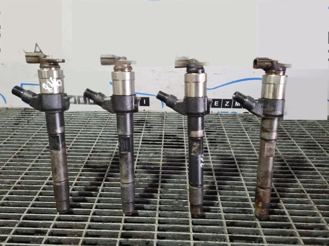 bontott MITSUBISHI L200 Porlasztó (1 db)