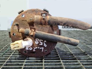 bontott MITSUBISHI L200 Üzemanyagszint Jeladó