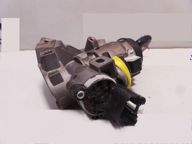 bontott MITSUBISHI L200 Gyújtáskapcsoló