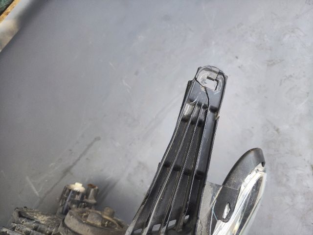 bontott MITSUBISHI L200 Alváz/nyitott (MQ) Bal Fényszóró