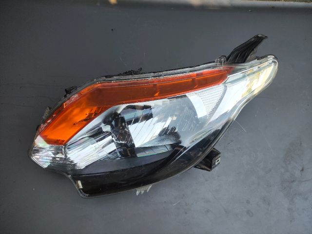 bontott MITSUBISHI L200 Alváz/nyitott (MQ) Bal Fényszóró