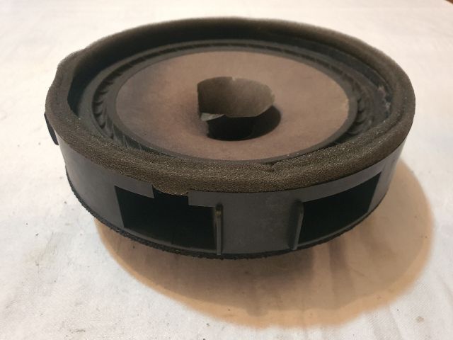 bontott MITSUBISHI L200 Alváz/nyitott (MQ) Jobb első Hangszóró