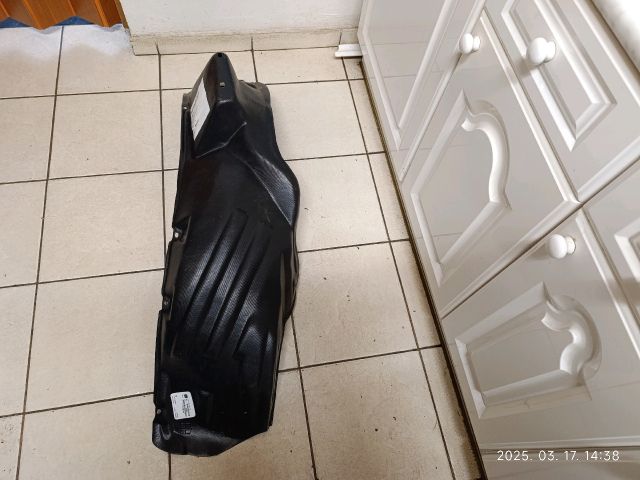 bontott MITSUBISHI L200 Alváz/nyitott (MQ) Jobb első Hátsó Dobbetét (Kerékjárati, Műanyag)