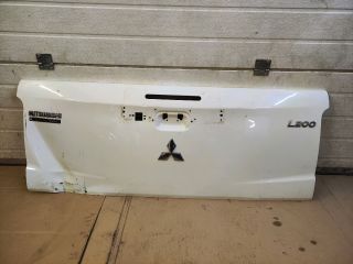 bontott MITSUBISHI L200 Alváz/nyitott (MQ) Plató Ajtó