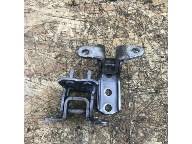 bontott MITSUBISHI L200 Bal hátsó Zsanér