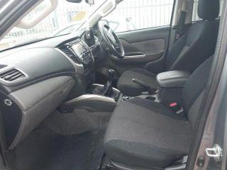 bontott MITSUBISHI L200 Bal Oldallégzsák