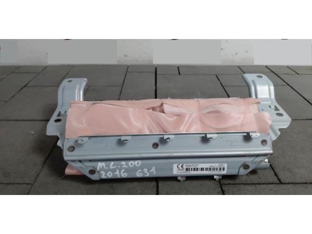 bontott MITSUBISHI L200 Bal Térdlégzsák