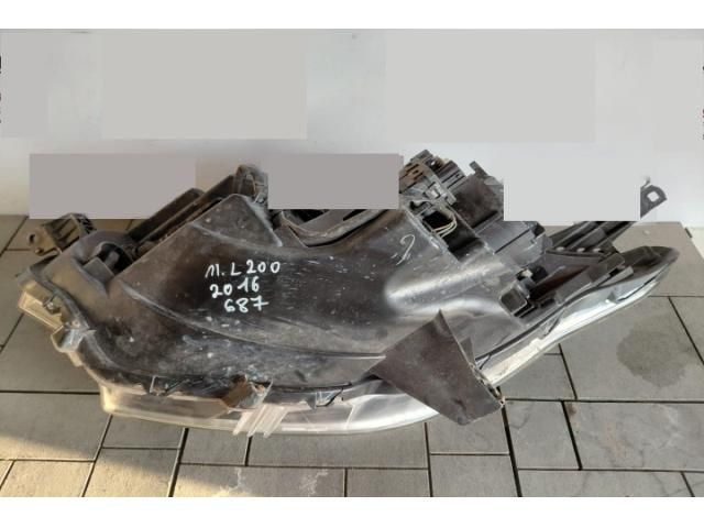 bontott MITSUBISHI L200 Jobb Fényszóró