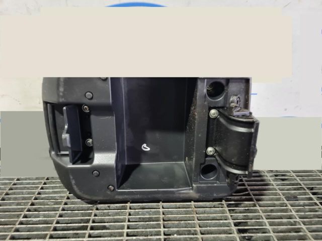 bontott MITSUBISHI L200 Könyöklő